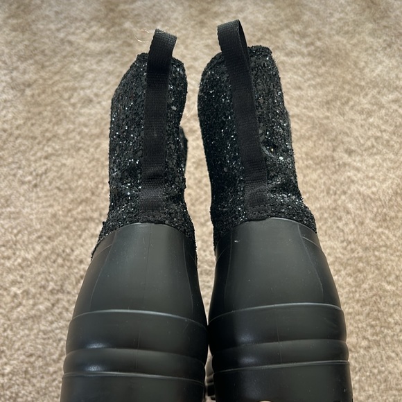 Black Glitter Detail Rain Boots - Picture 3 of 6